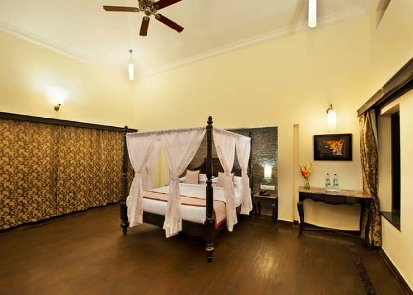 Deluxe Hill View Room	